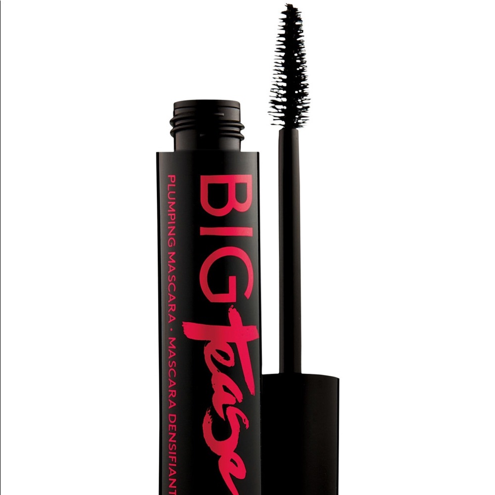 Buxom big tease mascara